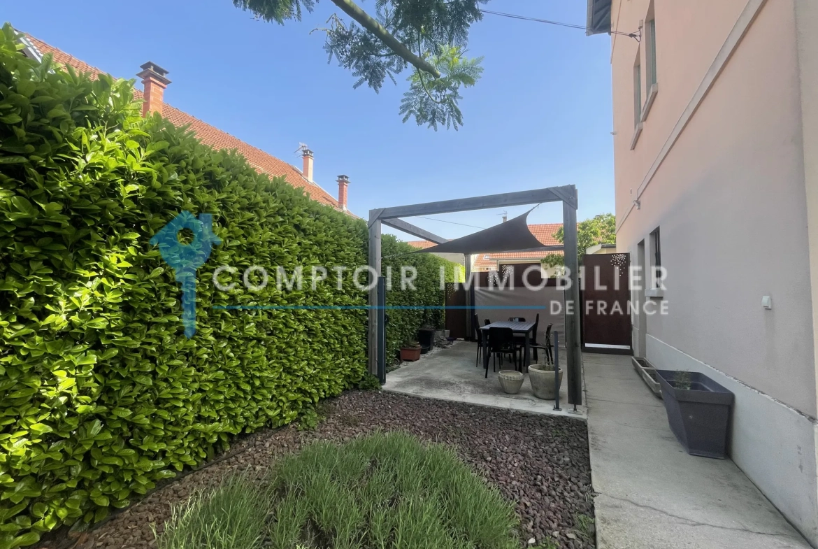 Appartement T3 à Bourg-de-Péage avec garage et espace extérieur partagé 