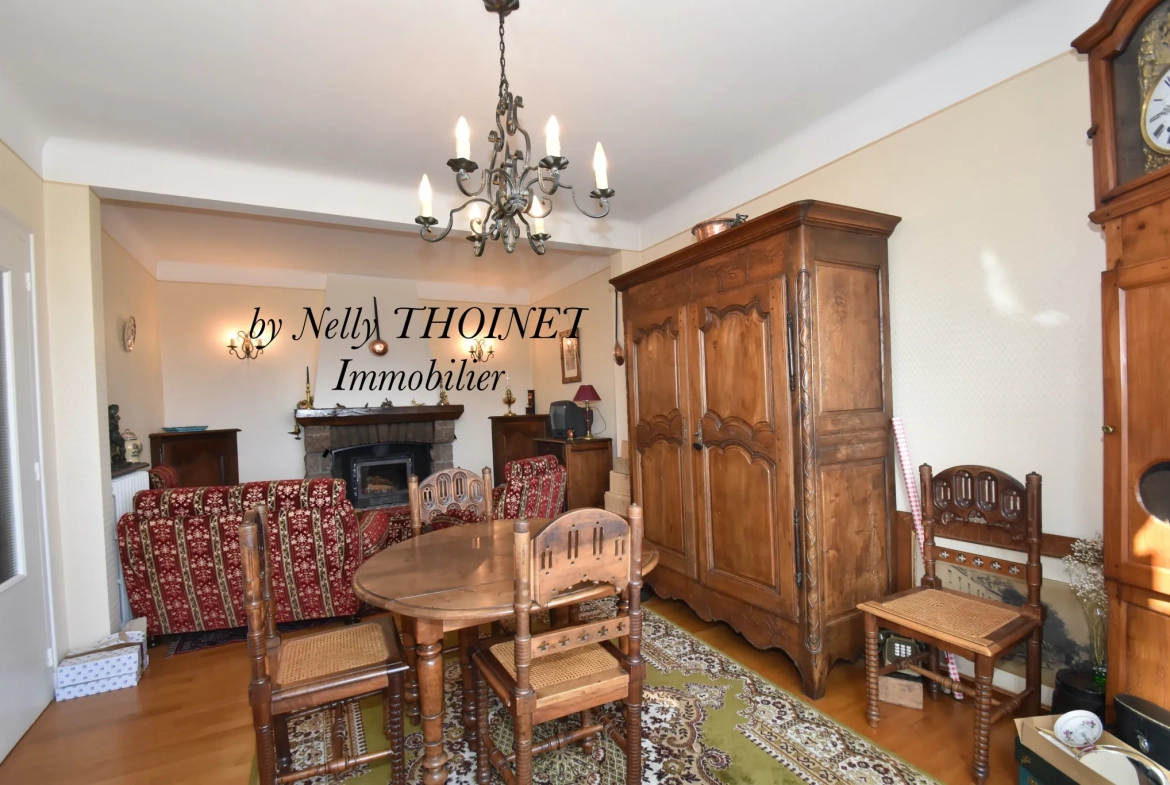 Superbe maison familiale de 208 m² à Crocq avec grand garage de 226 m² et potentiel touristique 