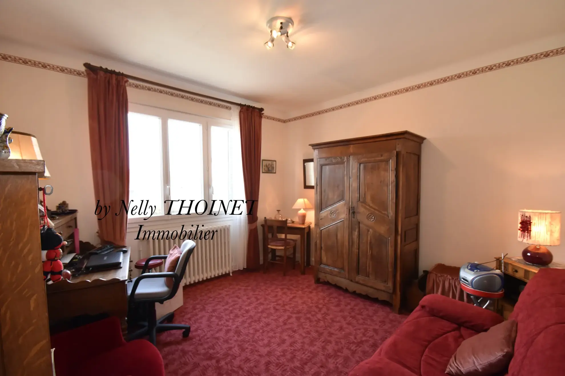 Superbe maison familiale de 208 m² à Crocq avec grand garage de 226 m² et potentiel touristique 