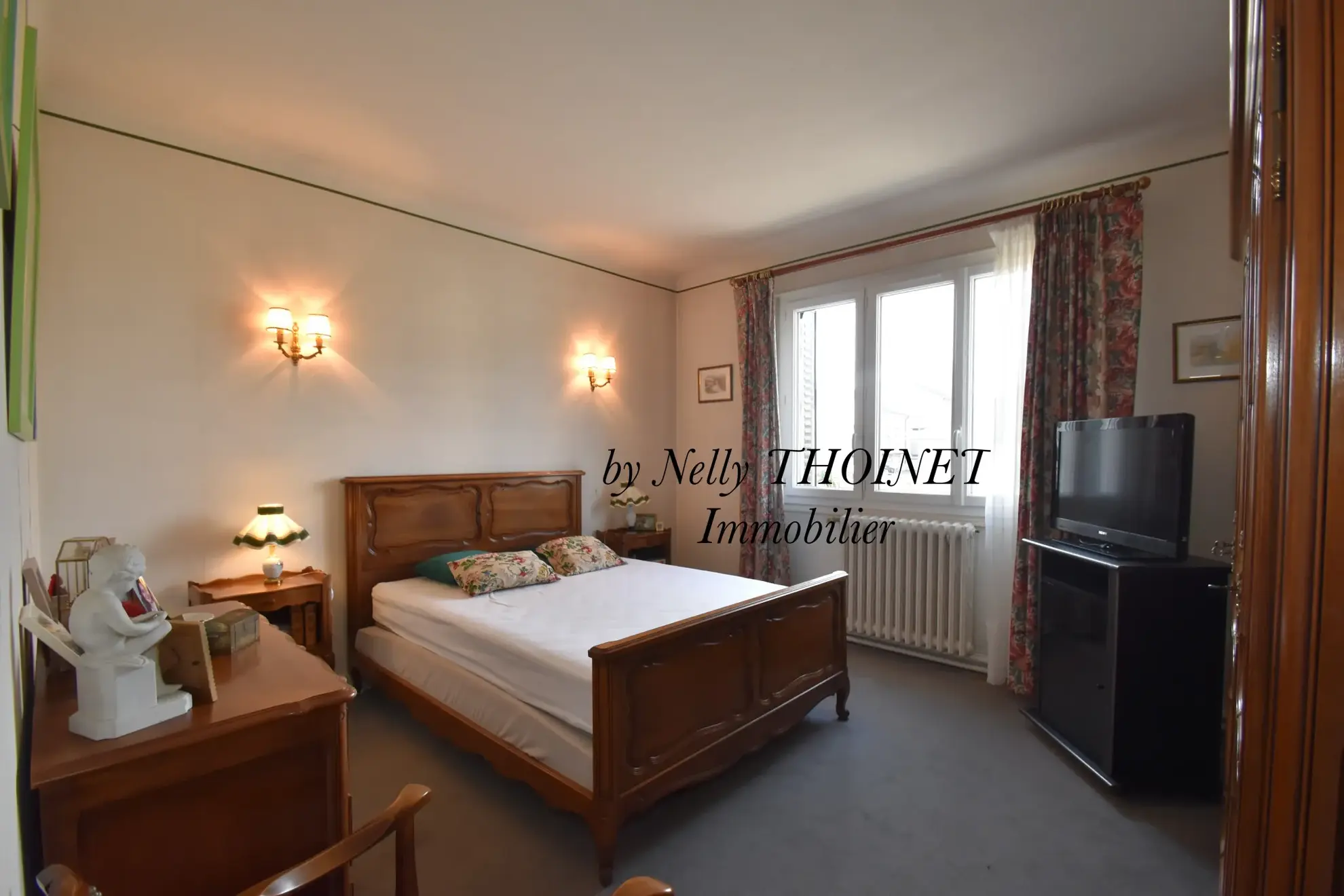 Superbe maison familiale de 208 m² à Crocq avec grand garage de 226 m² et potentiel touristique 