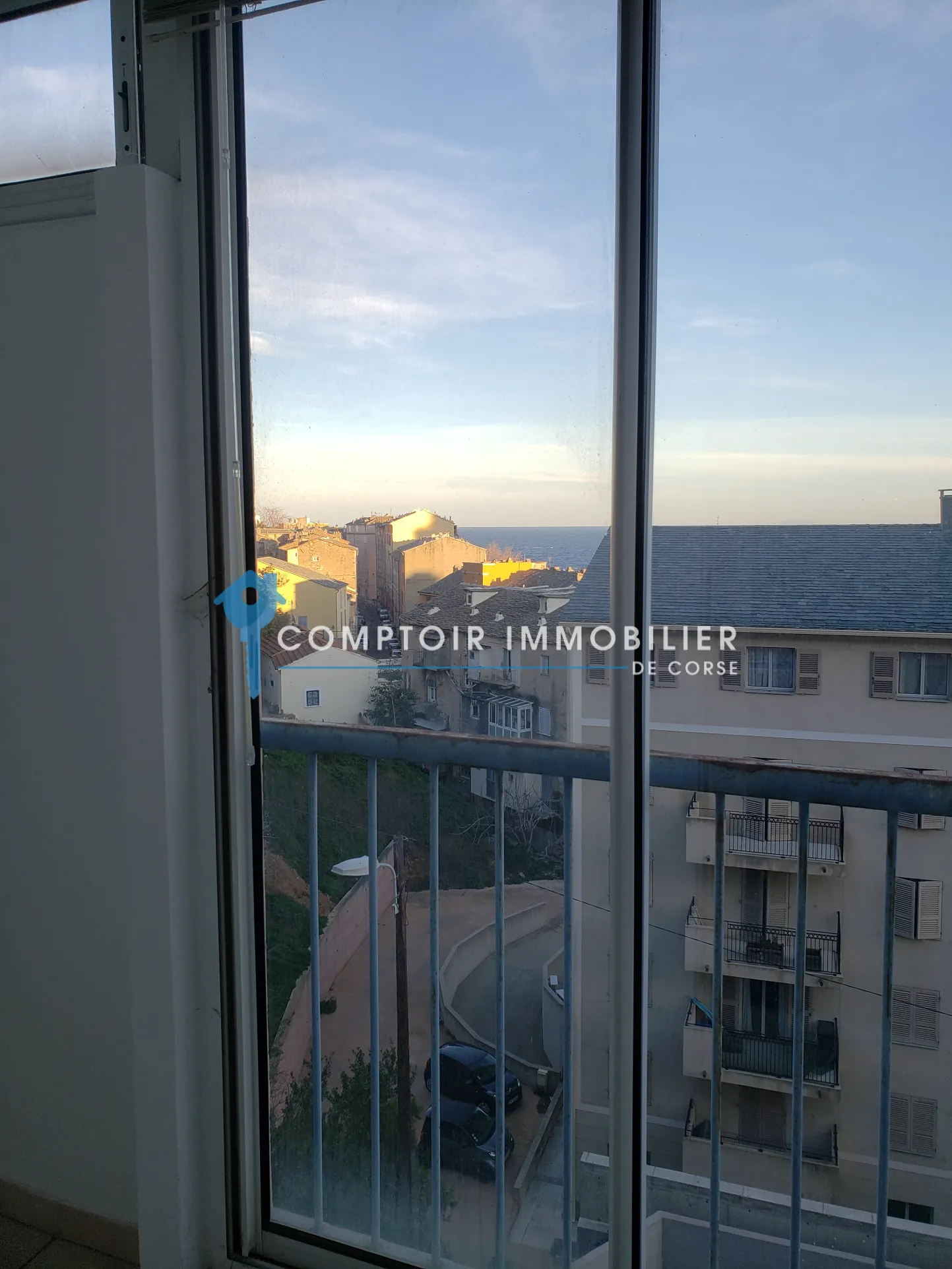 A vendre appartement F5 avec vue mer à Bastia - Résidence sécurisée 