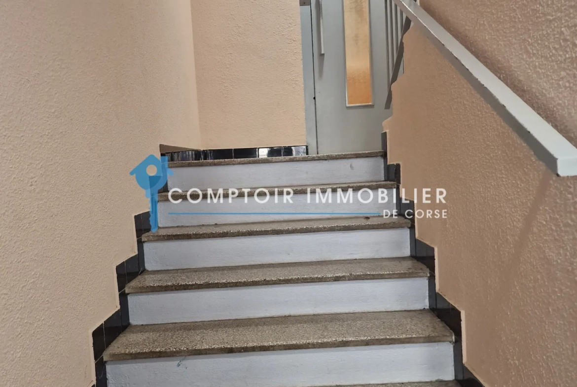 A vendre appartement F5 avec vue mer à Bastia - Résidence sécurisée 