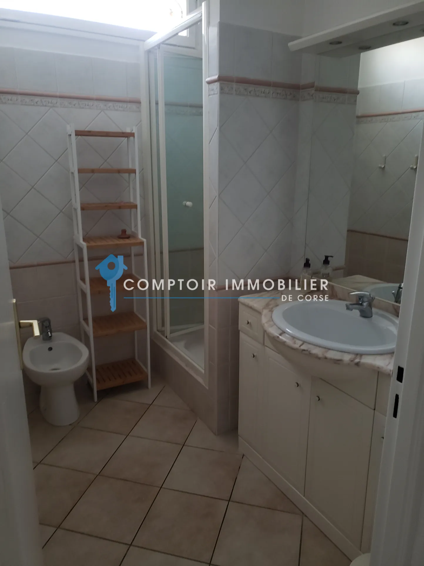 A vendre appartement F5 avec vue mer à Bastia - Résidence sécurisée 
