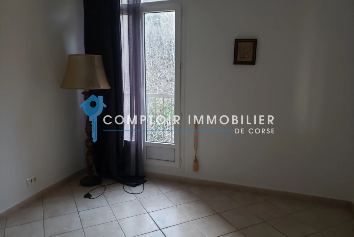 A vendre appartement F5 avec vue mer à Bastia - Résidence sécurisée 