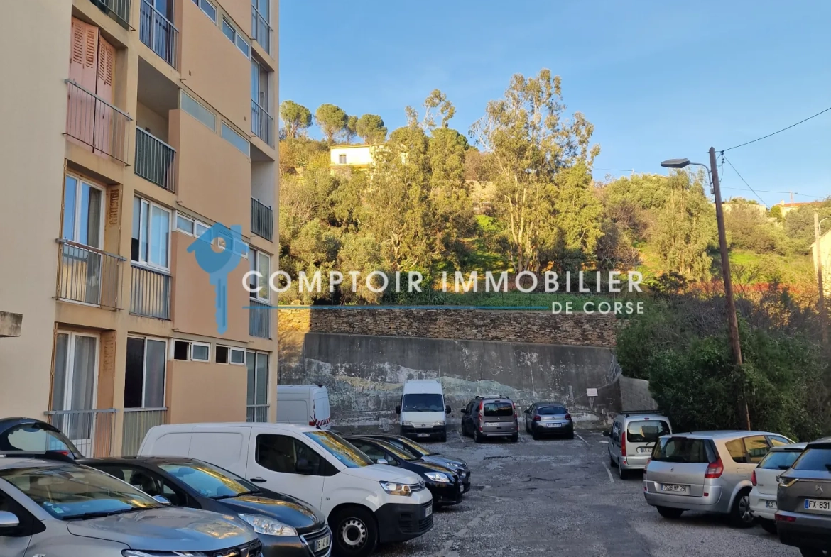 A vendre appartement F5 avec vue mer à Bastia - Résidence sécurisée 