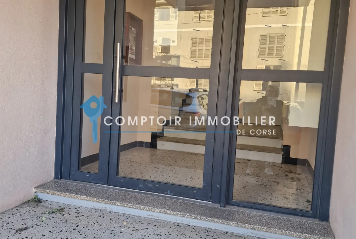 A vendre appartement F5 avec vue mer à Bastia - Résidence sécurisée 