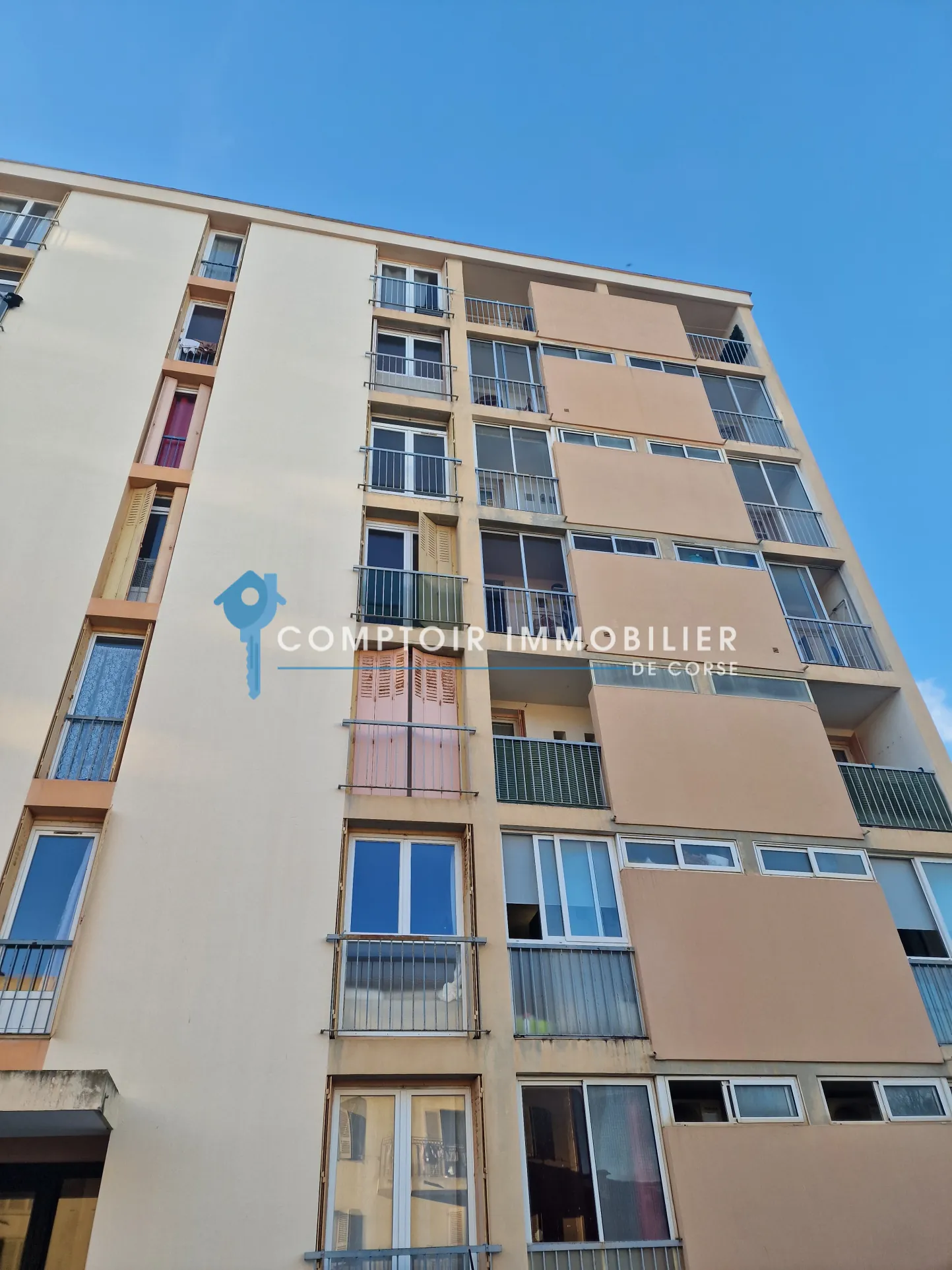 A vendre appartement F5 avec vue mer à Bastia - Résidence sécurisée 