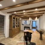 Maison de village rénovée avec jardins et parking à Sainte-Eulalie-de-Cernon