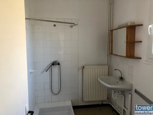 Ensemble immobilier de 3 appartements à Monteils – Investissement idéal 