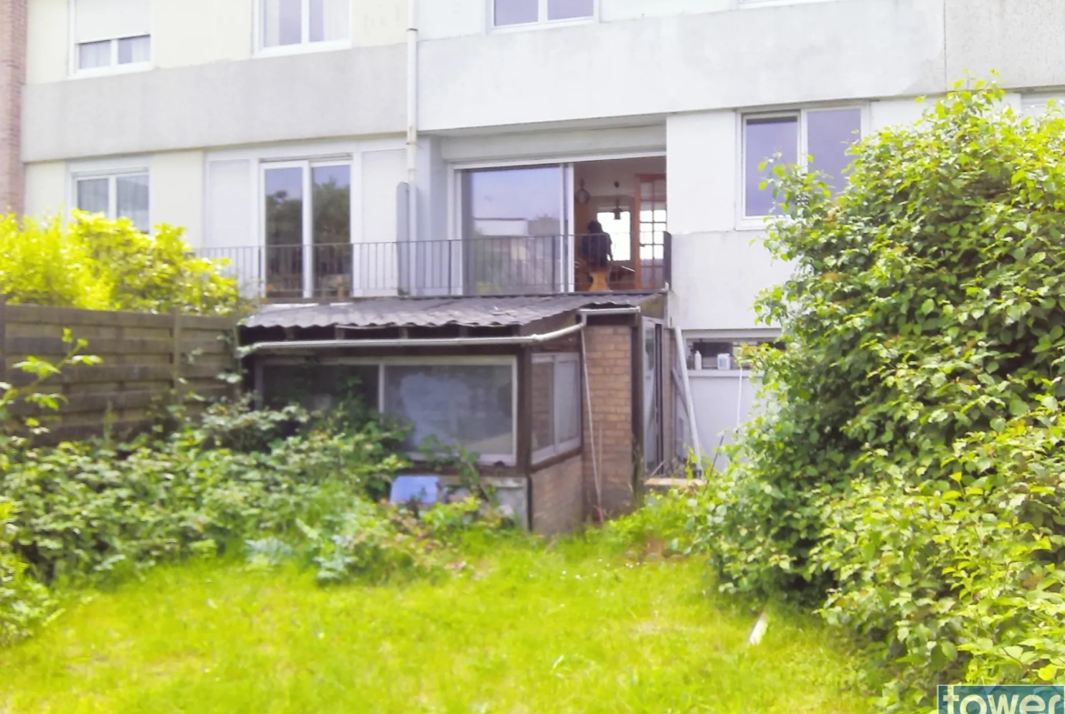Maison 75 m² à Bethune avec jardin, garage et 3 chambres à proximité du centre-ville 