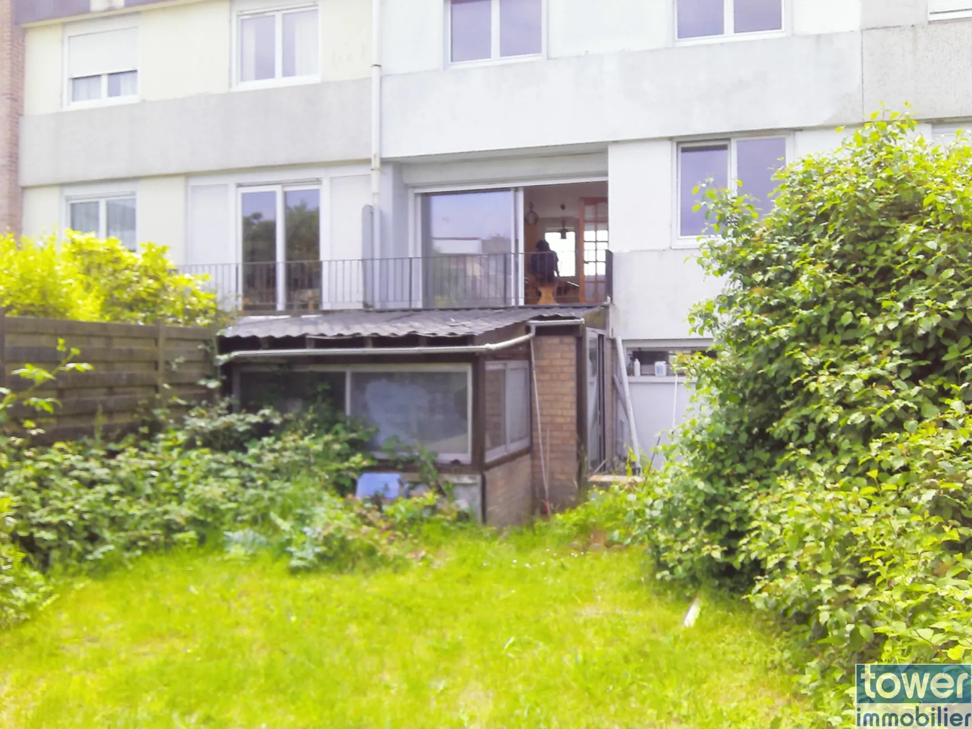 Maison 75 m² à Bethune avec jardin, garage et 3 chambres à proximité du centre-ville 