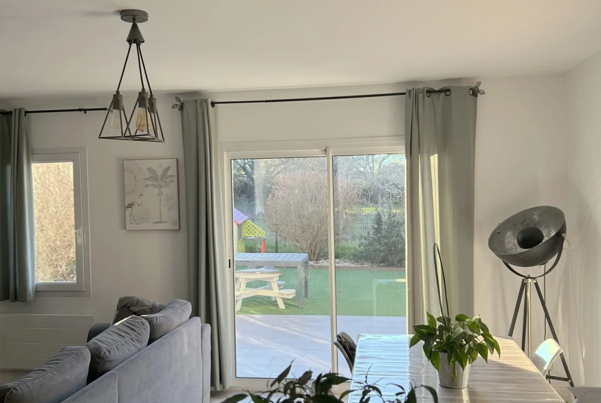 Maison familiale à Saint-Soullle avec jardin et garage - Investissement ou résidence 