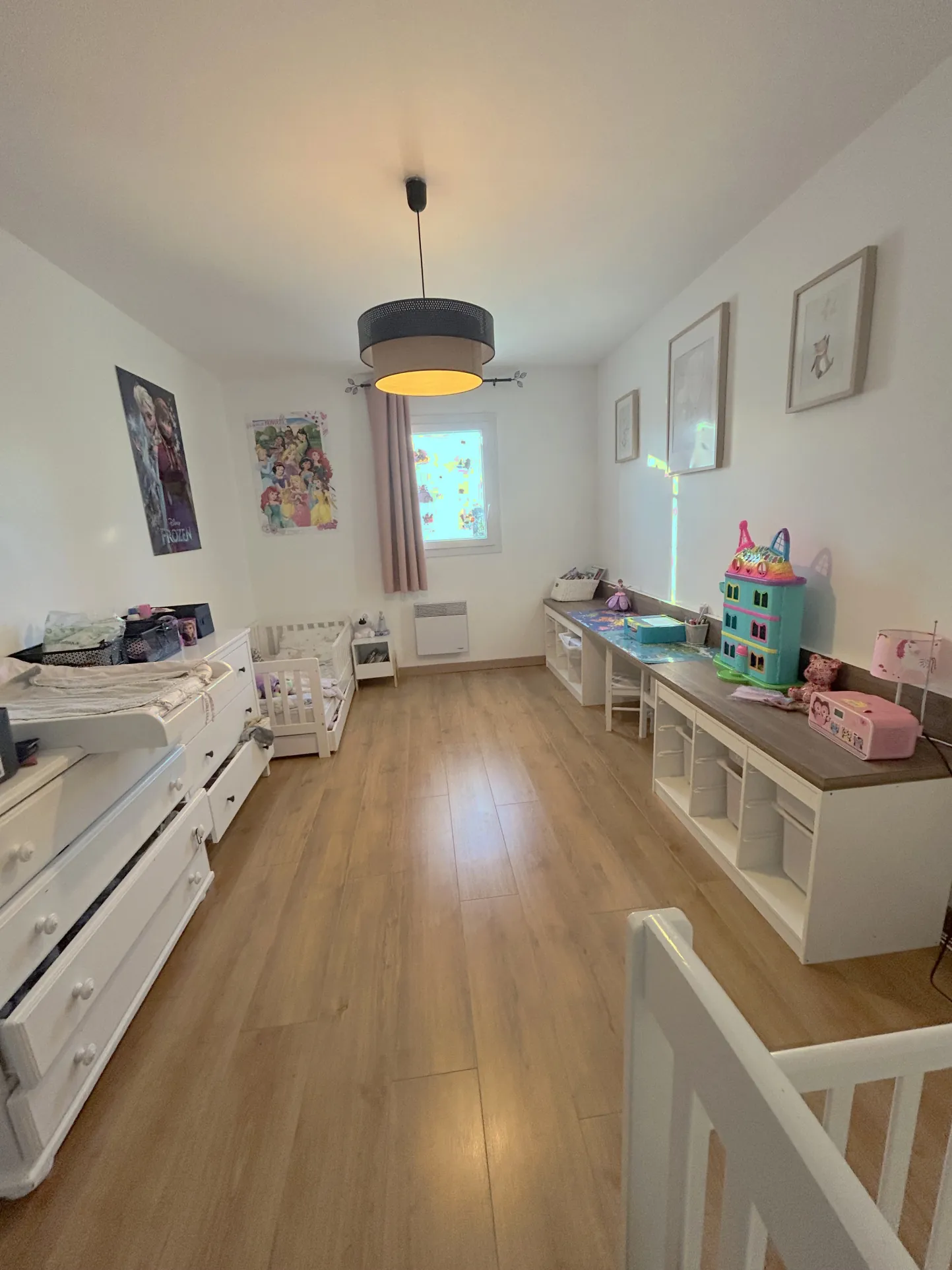 Maison familiale à Saint-Soullle avec jardin et garage - Investissement ou résidence 