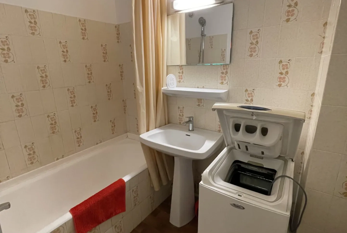 Appartement 3 pièces avec vue latérale mer à Carnon-Plage - Balcon et parking privé 