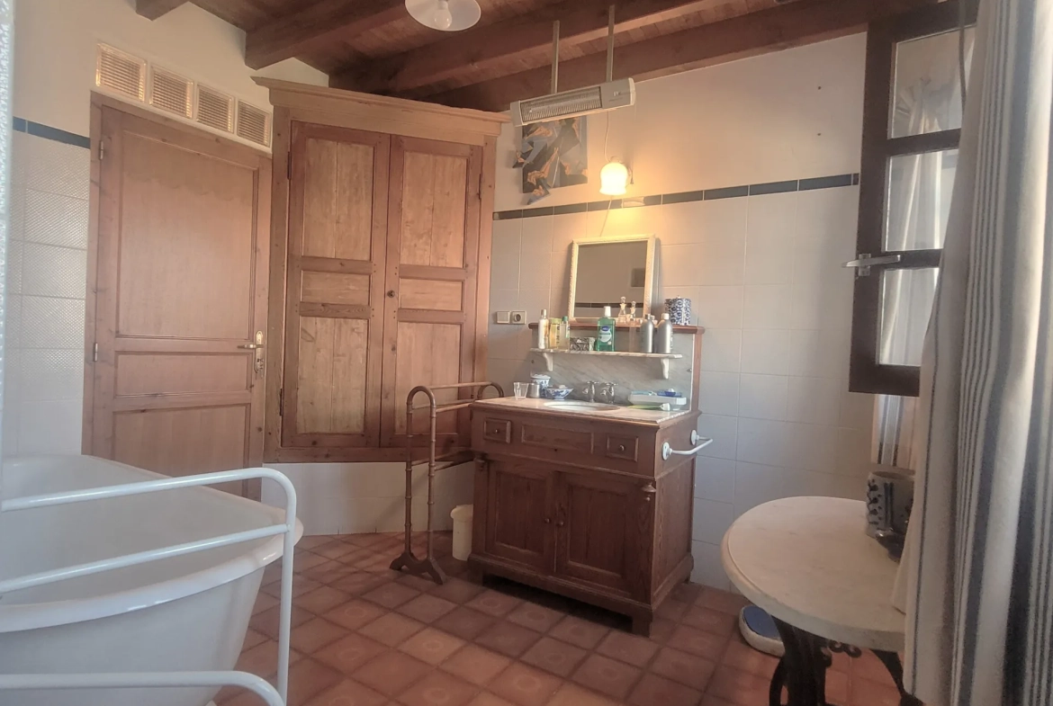 Maison d'habitation avec moulin et grand terrain à Chepniers – Vue campagne 