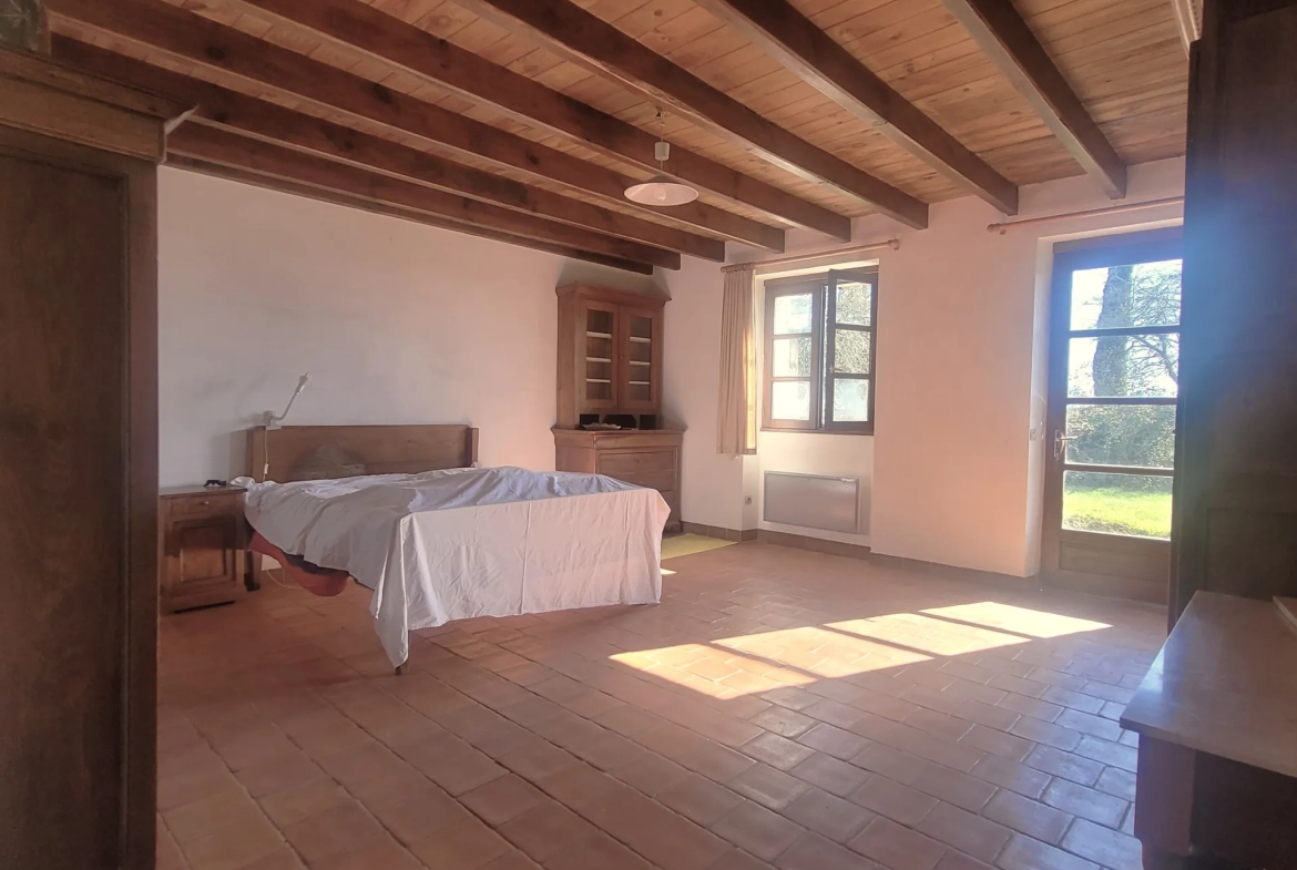 Maison d'habitation avec moulin et grand terrain à Chepniers – Vue campagne 