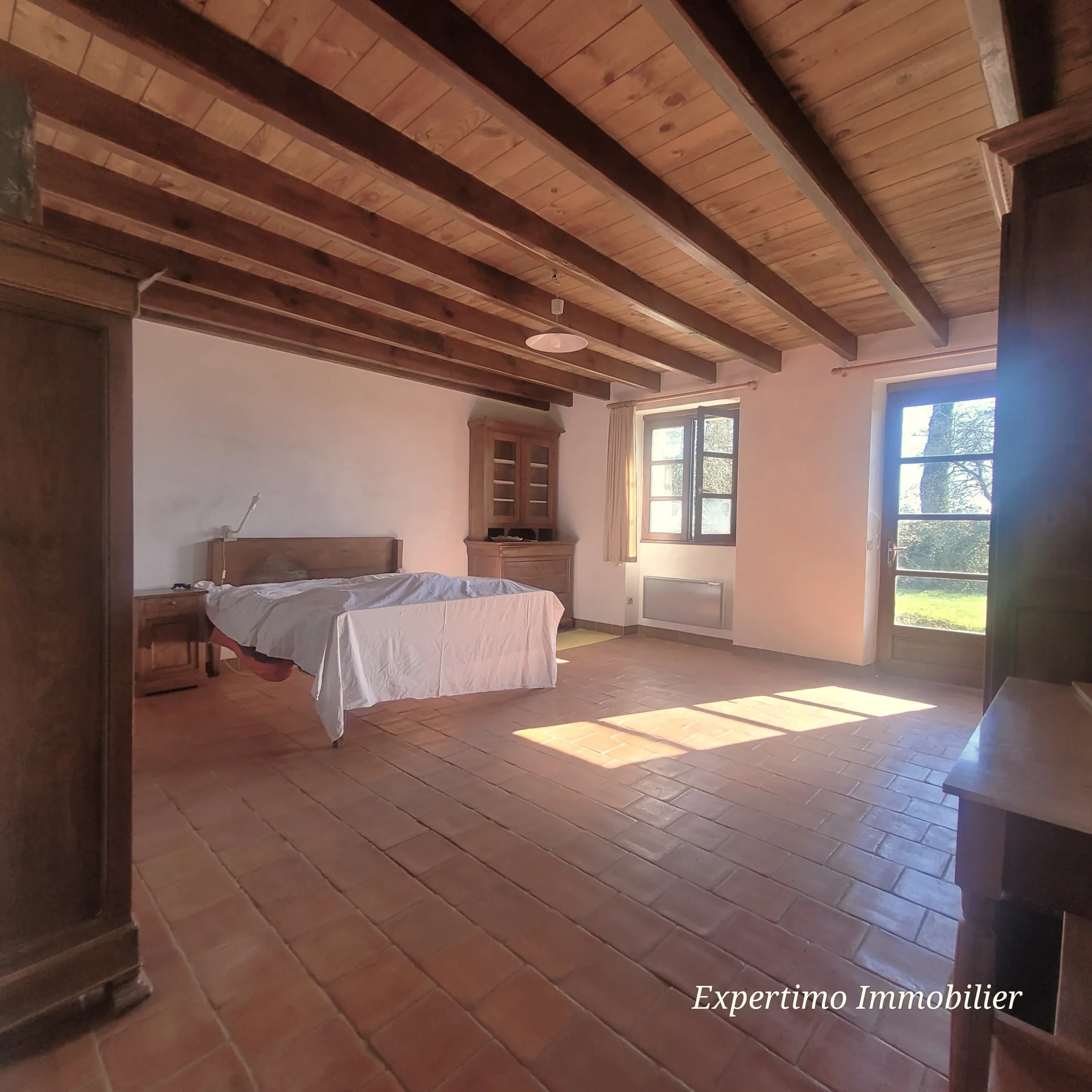 Maison d'habitation avec moulin et grand terrain à Chepniers – Vue campagne 