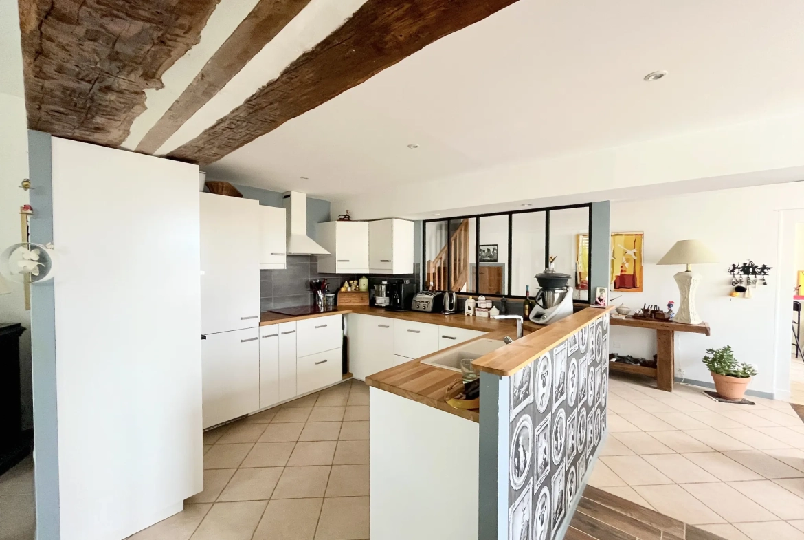 Belle maison de 150m² avec dépendance et véranda à La Ferté-Gaucher 