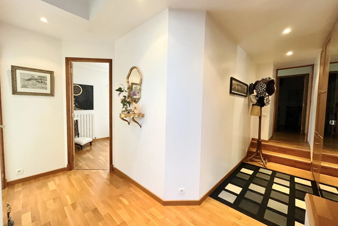 Belle maison de 150m² avec dépendance et véranda à La Ferté-Gaucher 