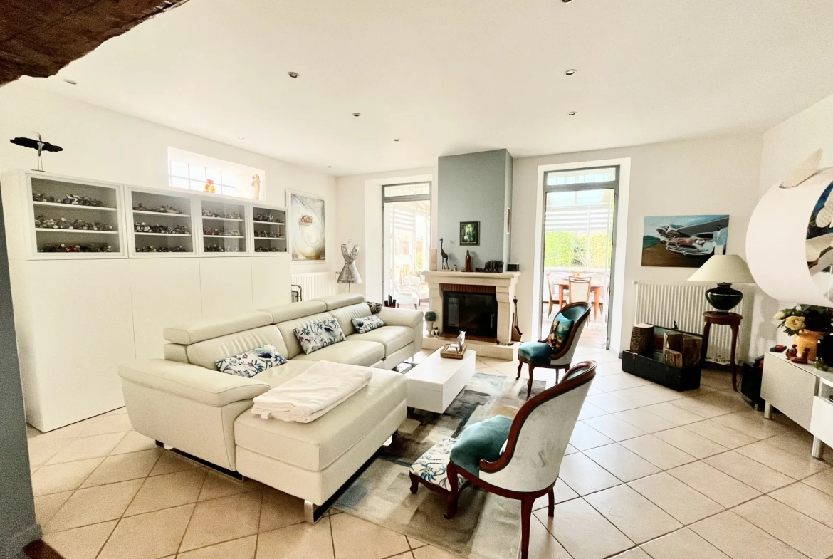 Belle maison de 150m² avec dépendance et véranda à La Ferté-Gaucher 