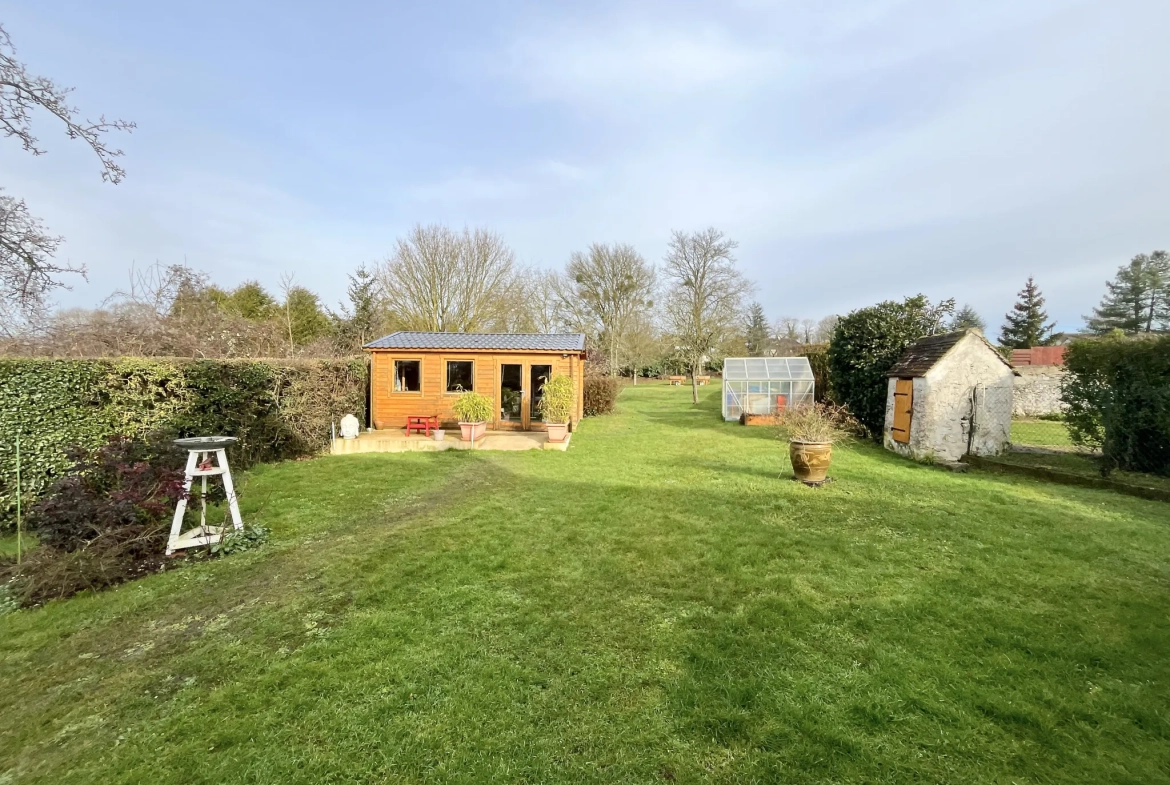 Belle maison de 150m² avec dépendance et véranda à La Ferté-Gaucher 