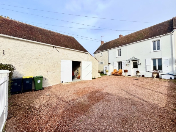Belle maison de 150m² avec dépendance et véranda à La Ferté-Gaucher