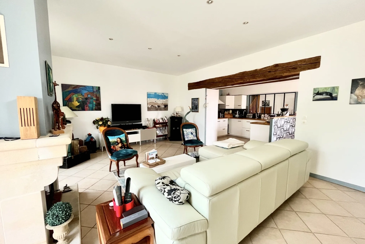 Belle maison de 150m² avec dépendance et véranda à La Ferté-Gaucher 