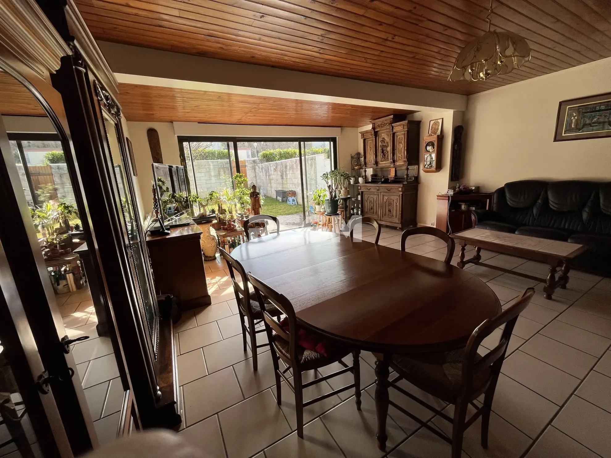 Maison 4 chambres avec jardin et garage à Avon 