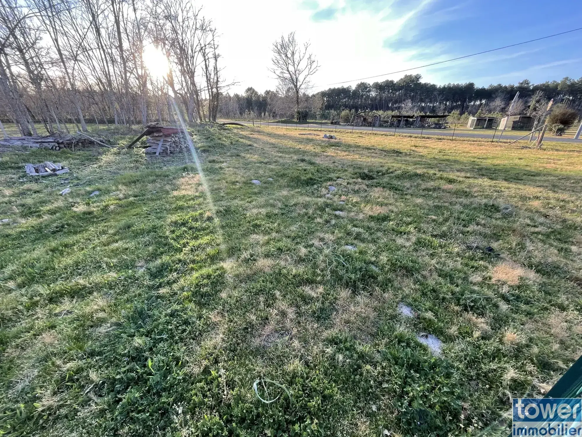 Terrain constructible à Escaudes (33) de 2251 m², vue imprenable, viabilisé à prévoir 