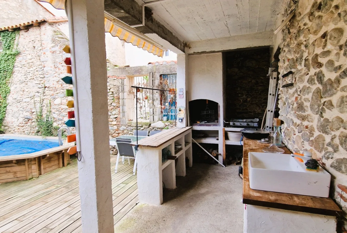 Belle maison avec piscine, jardin et vue à Saint-Jean-Pla-de-Corts 