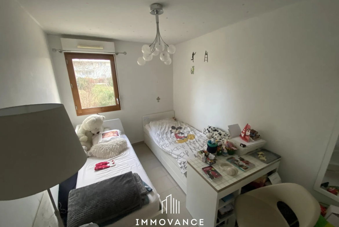 Appartement T4 de 77 m² avec terrasse à Montpellier - Port Marianne 