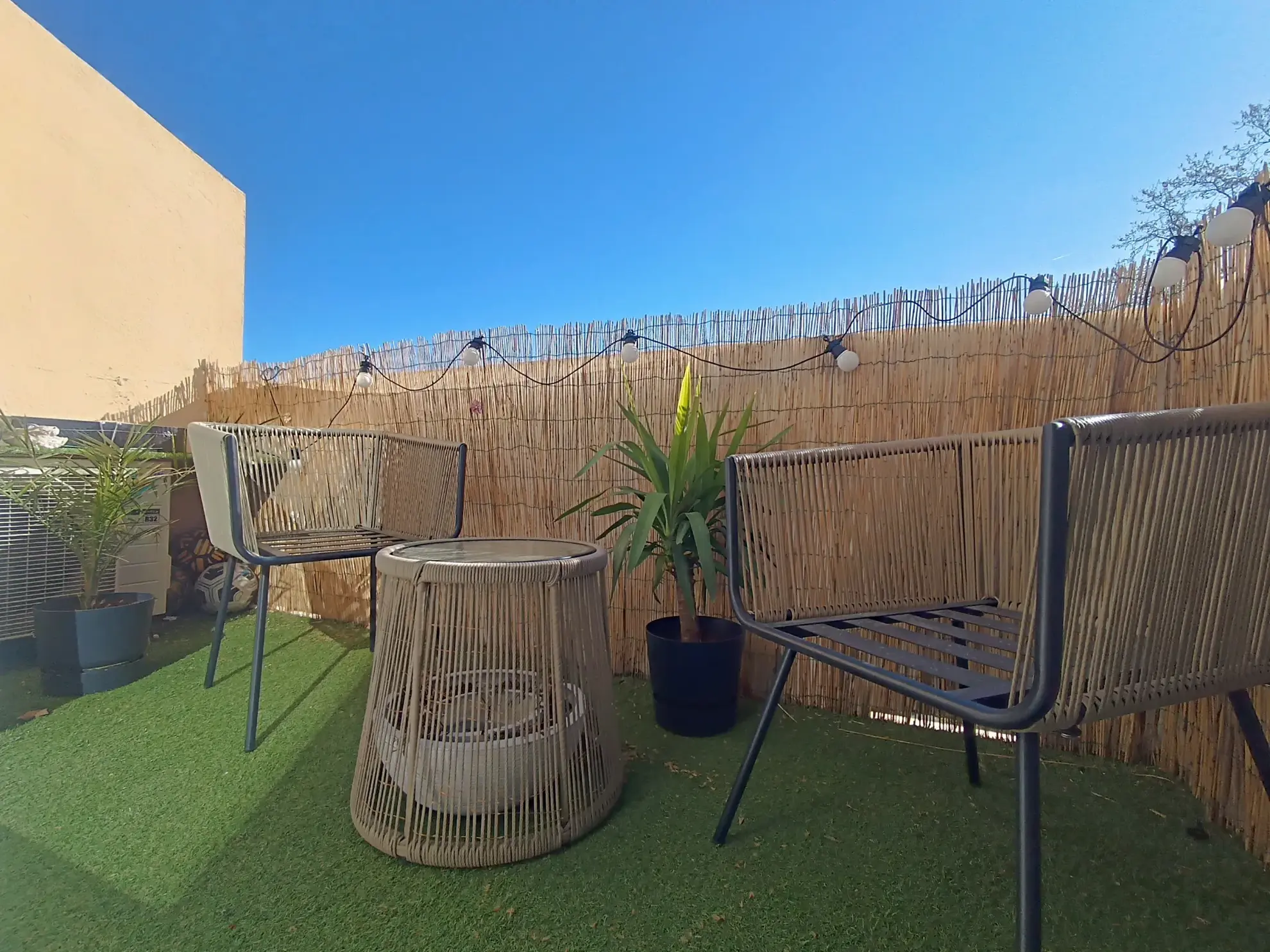 Appartement 2 pièces rénové avec balcon et parking à La Valentine 