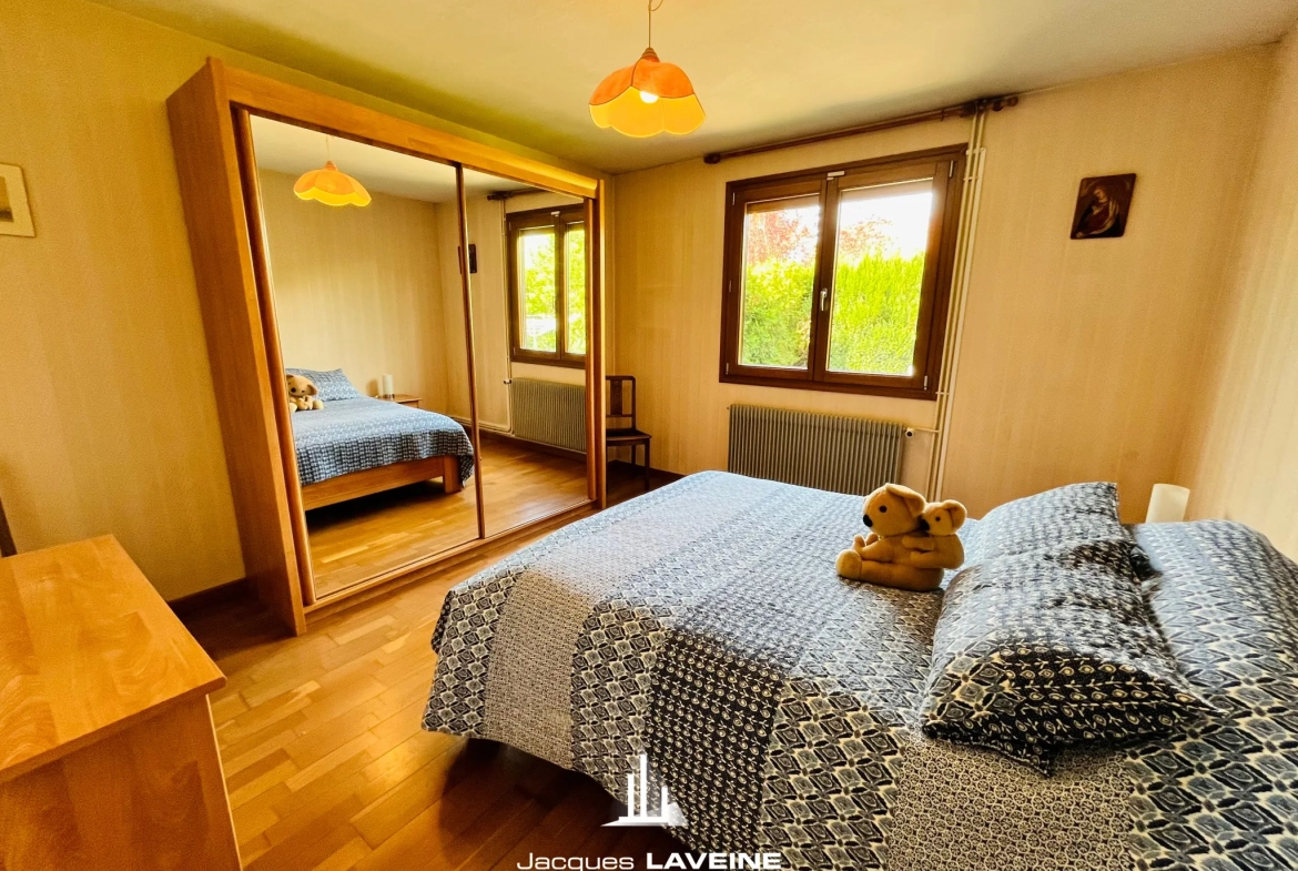 Maison 6 pièces à vendre à Marly avec jardin et garage 