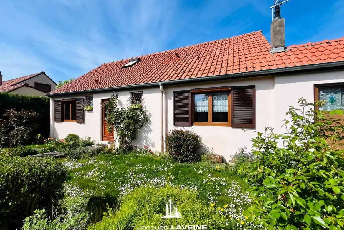 Maison 6 pièces à vendre à Marly avec jardin et garage 