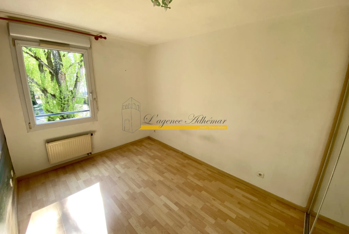 À vendre appartement T3 avec terrasse et parking à Montélimar 