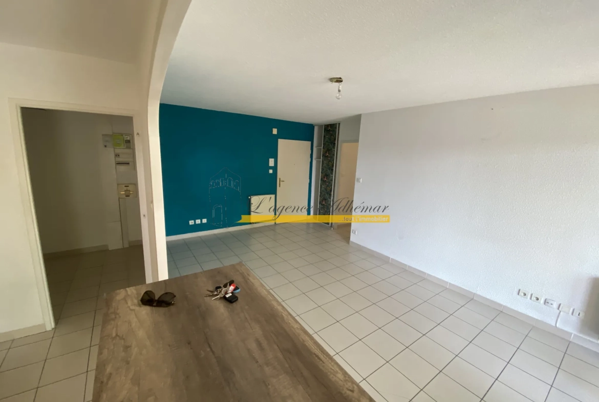 À vendre appartement T3 avec terrasse et parking à Montélimar 