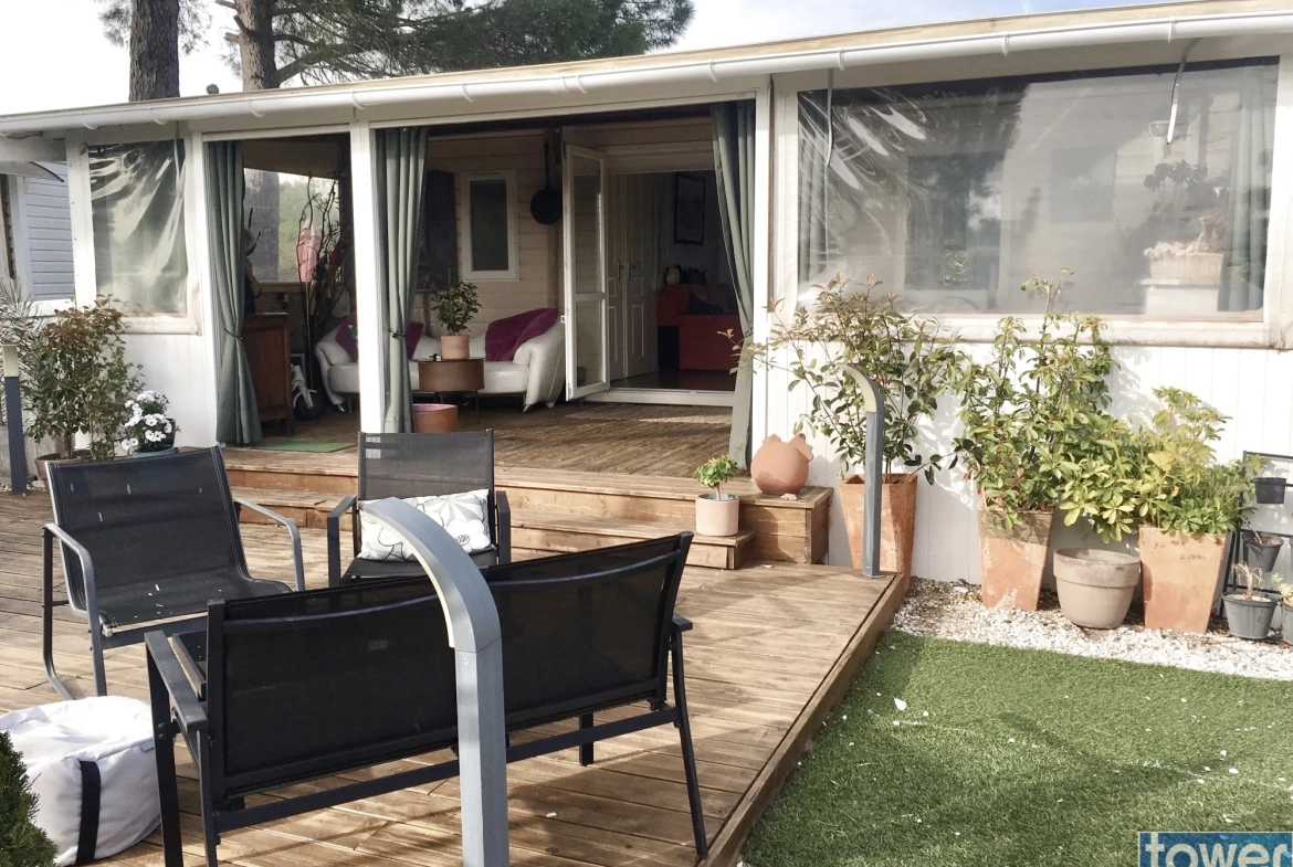 Mobilhome dans parc de loisirs 5 étoiles à Puget-sur-Argens - 36 m² 