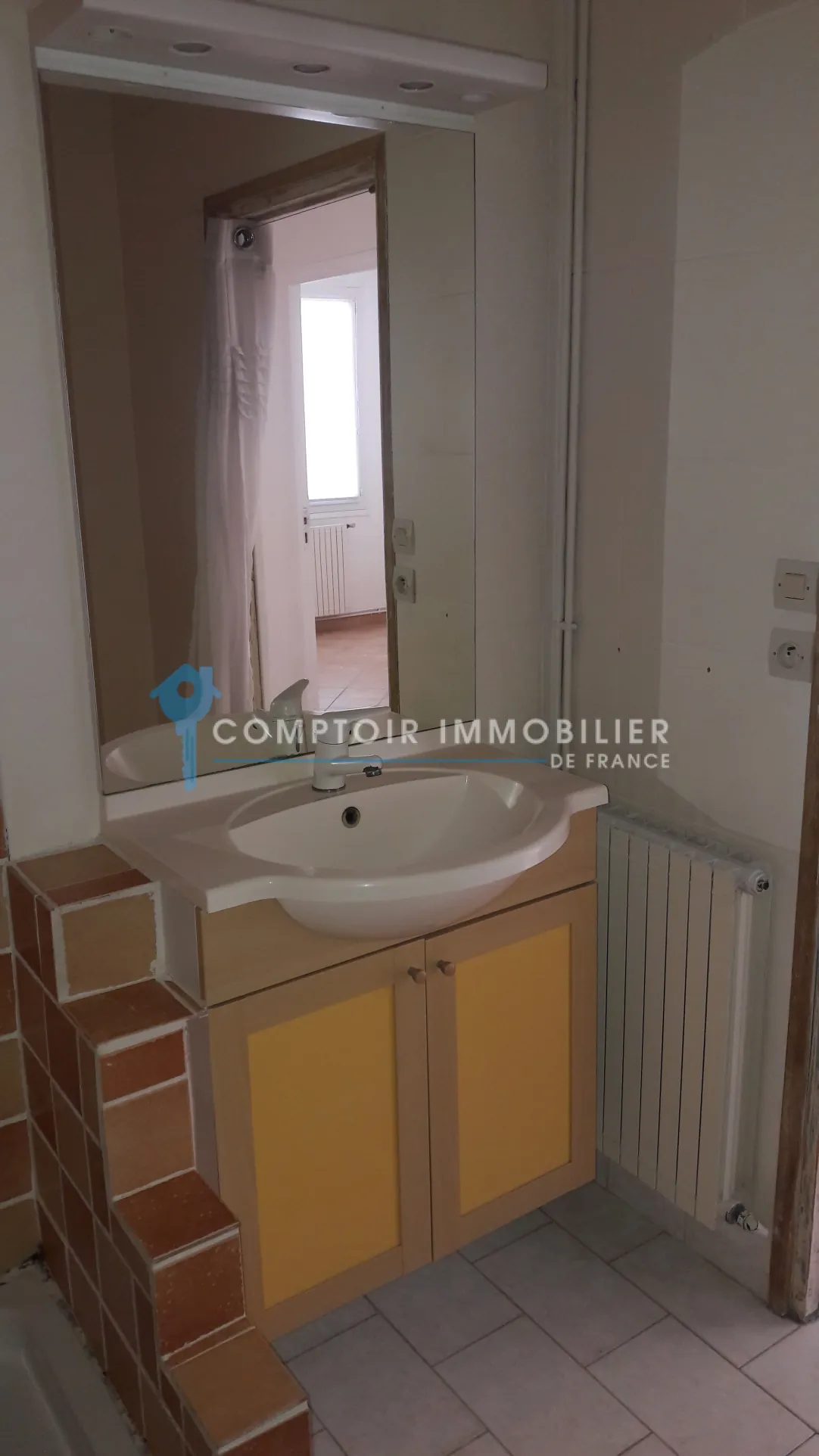 Appartement traversant avec vue sur le Rhône à Tarascon (13150), 87 m² 