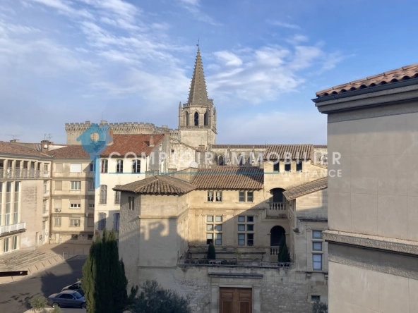 Appartement traversant avec vue sur le Rhône à Tarascon (13150), 87 m²