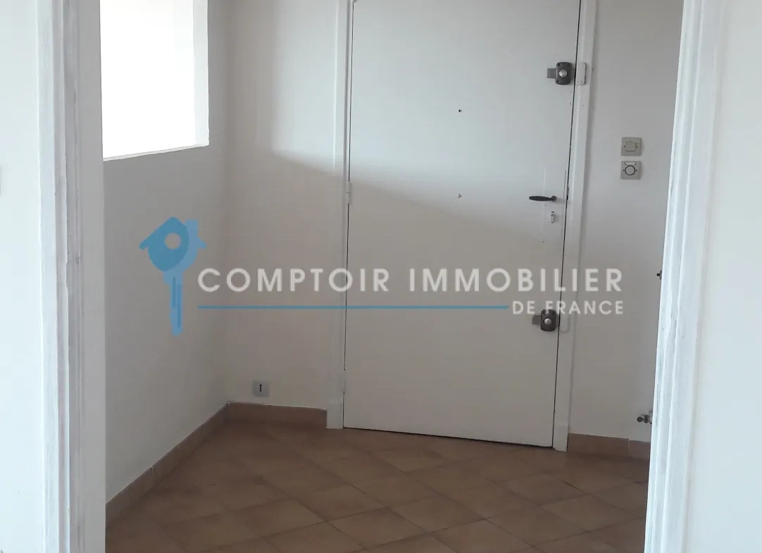 Appartement traversant avec vue sur le Rhône à Tarascon (13150), 87 m² 