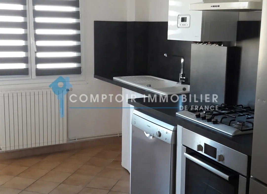 Appartement traversant avec vue sur le Rhône à Tarascon (13150), 87 m² 