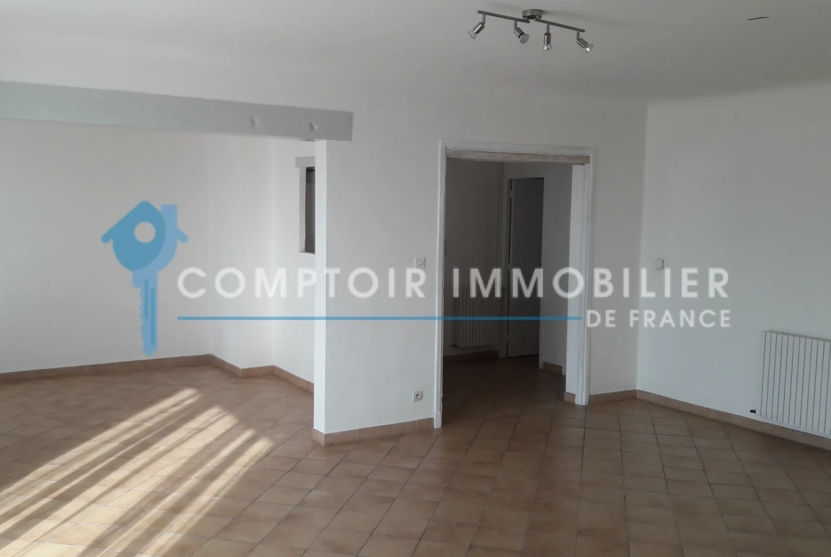 Appartement traversant avec vue sur le Rhône à Tarascon (13150), 87 m² 