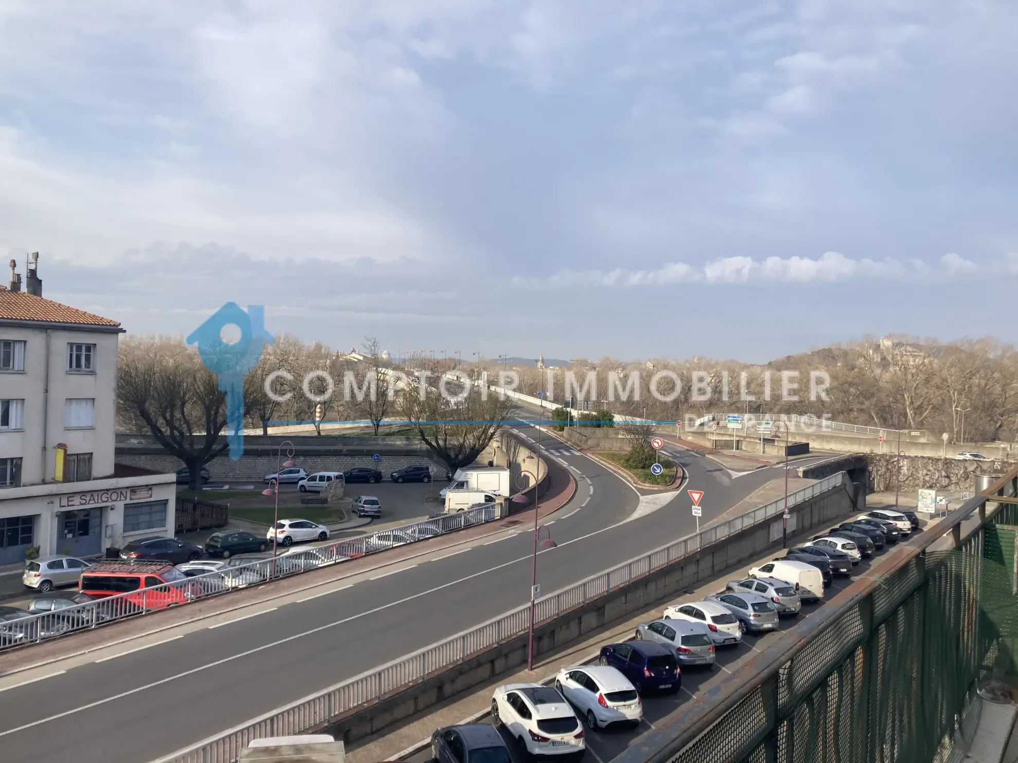 Appartement traversant avec vue sur le Rhône à Tarascon (13150), 87 m² 