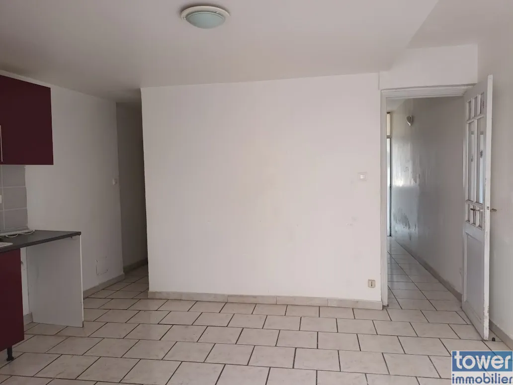 Maison T3 à Carcassonne avec cour – Quartier Capucins, proche Aude 