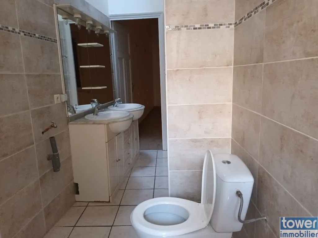 Maison T3 à Carcassonne avec cour – Quartier Capucins, proche Aude 