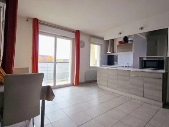 Appartement T3 lumineux avec deux terrasses à Brive-la-Gaillarde 