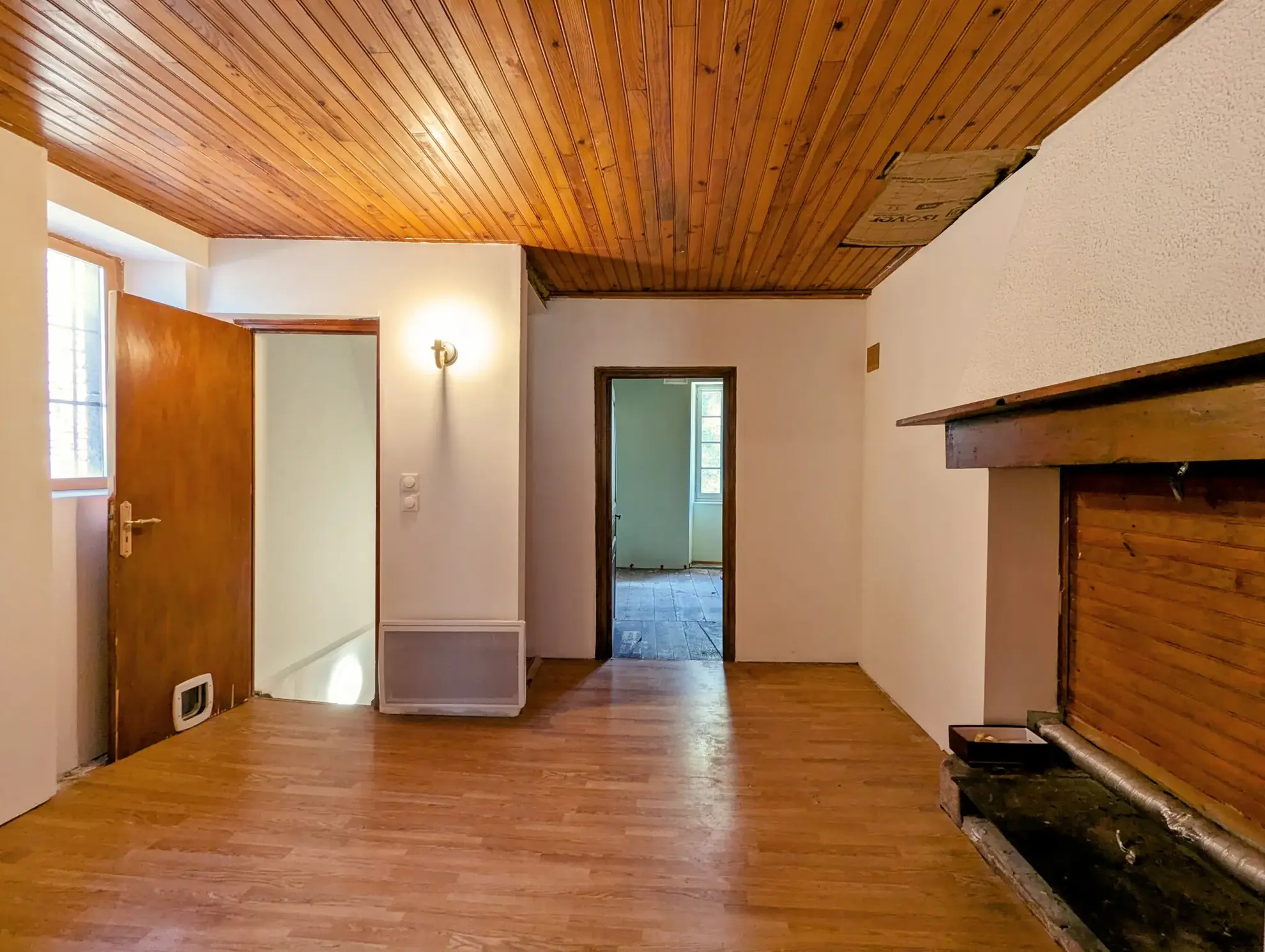 Maison de village à Camarés avec jardin et vue sur la rivière 