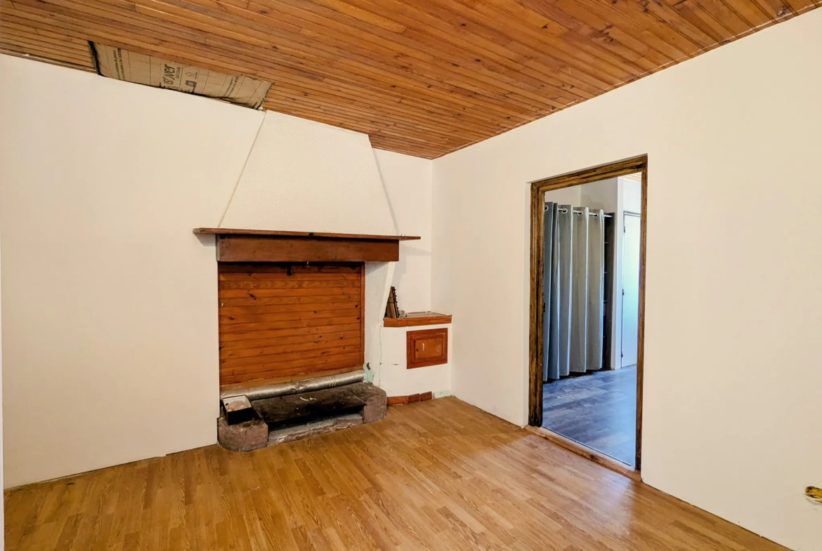 Maison de village à Camarés avec jardin et vue sur la rivière 