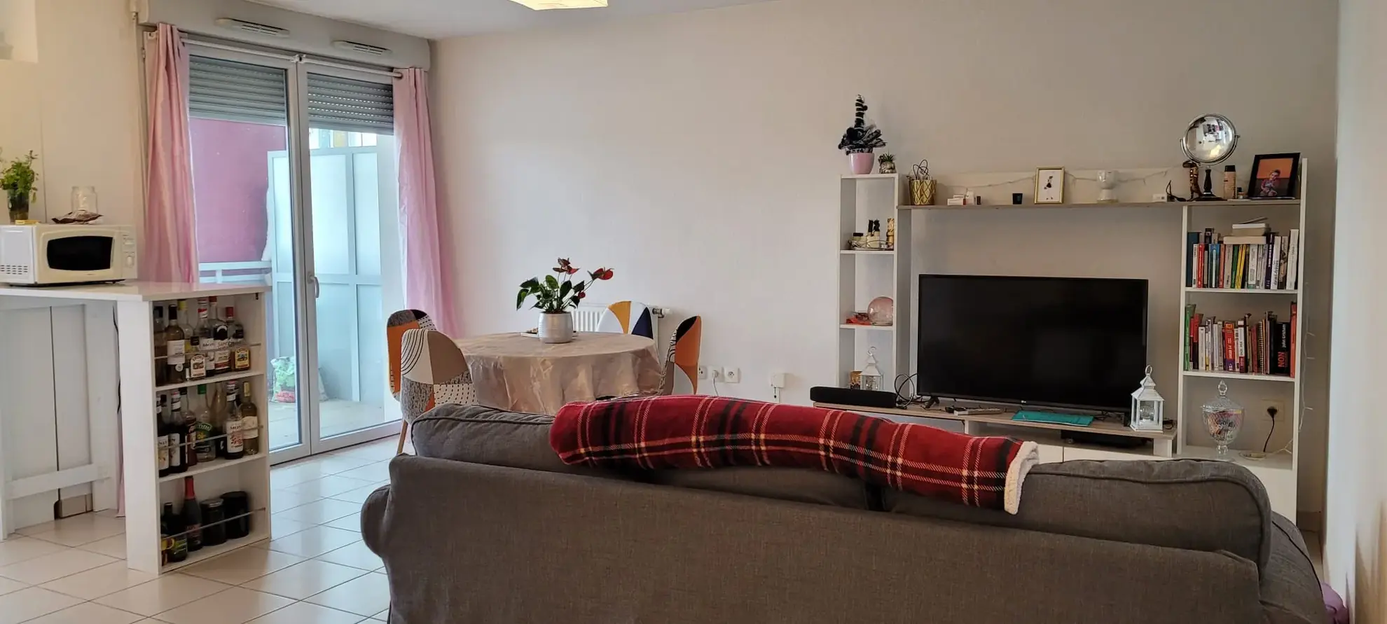Appartement T3 loué de 62 m² à Toulouse avec parking et résidence sécurisée 