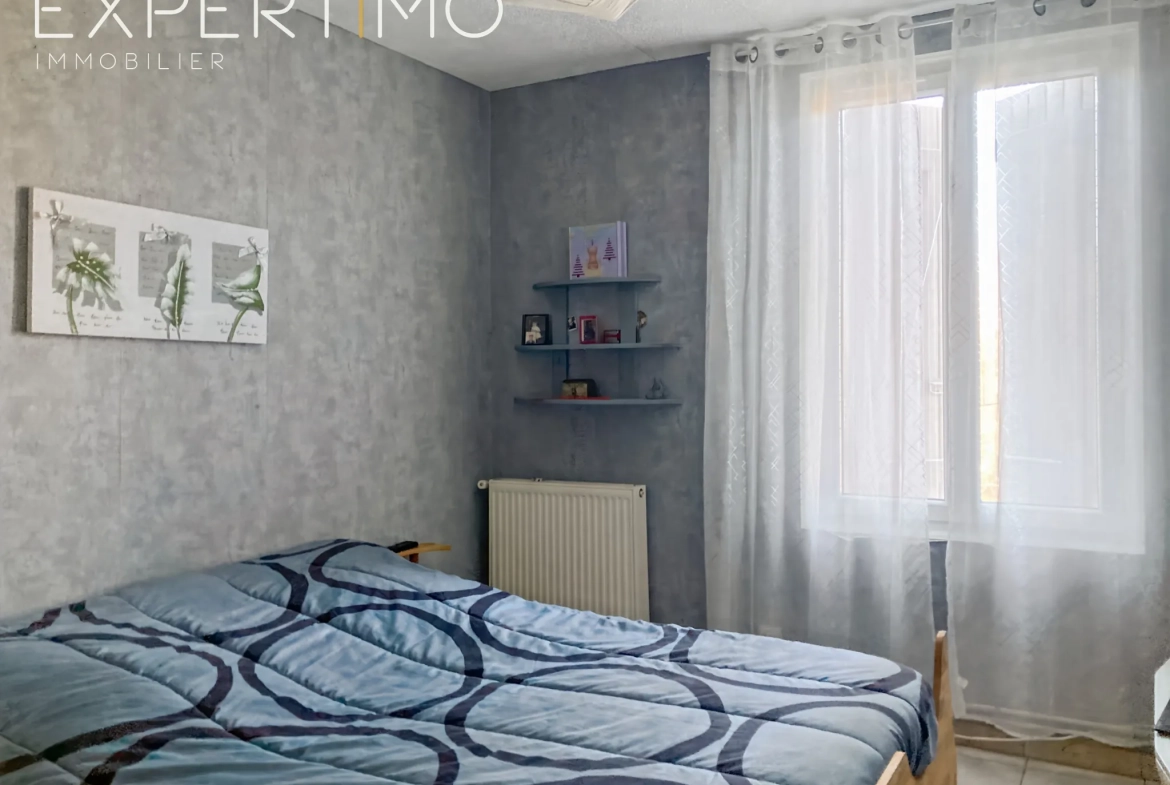 Investissement immobilier à Segonzac, maison de plain-pied de 95m² avec locataires en place 